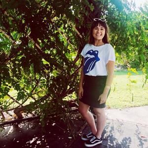 Meet your Posher, Brooke